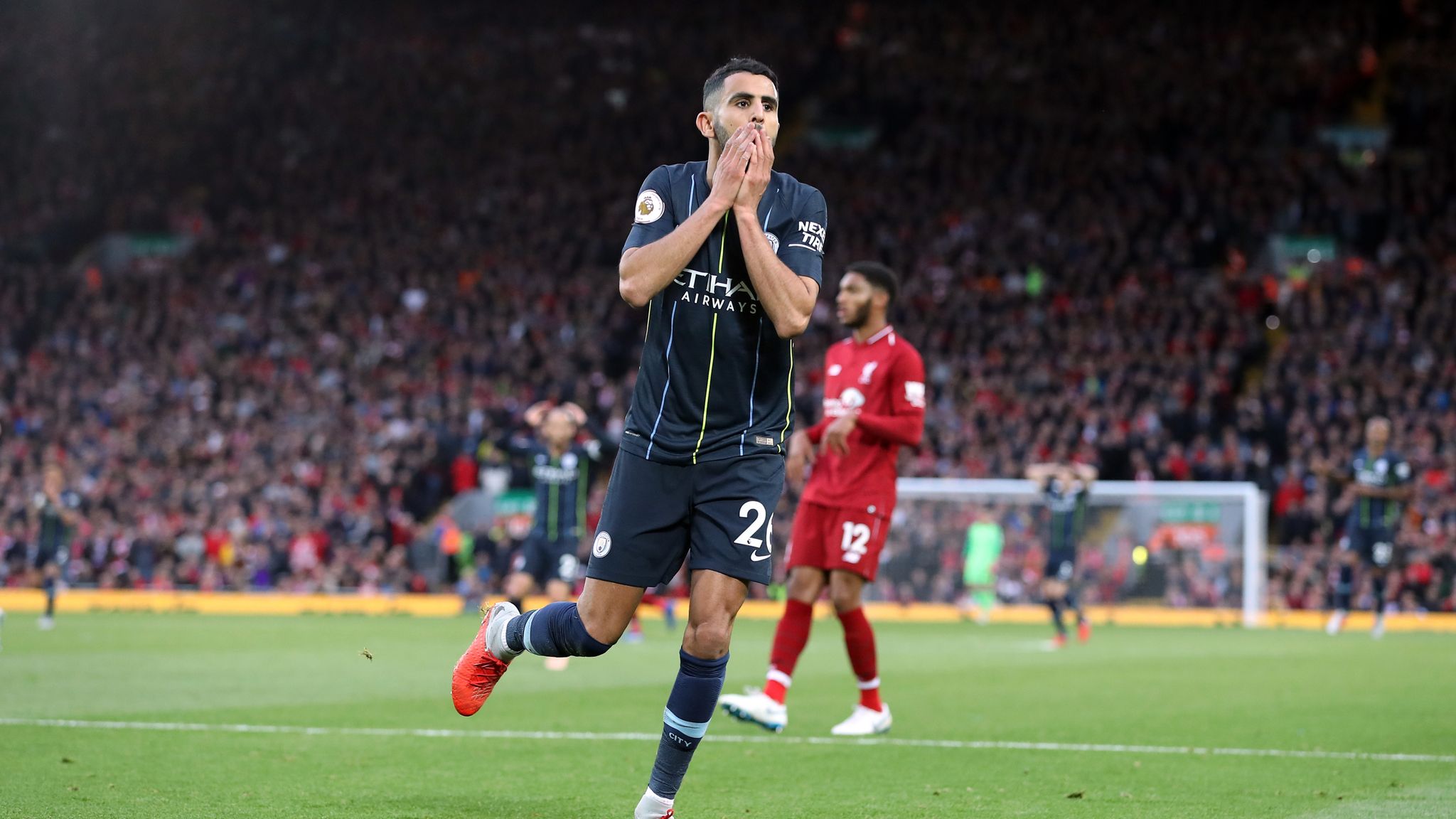 Man City news: The internet reacts to Riyad Mahrez's latest penalty miss