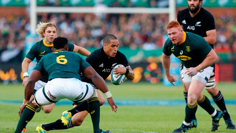 New Zealand's scrum half Aaron Smith vies for the ball during the Rugby Championship match between South Africa