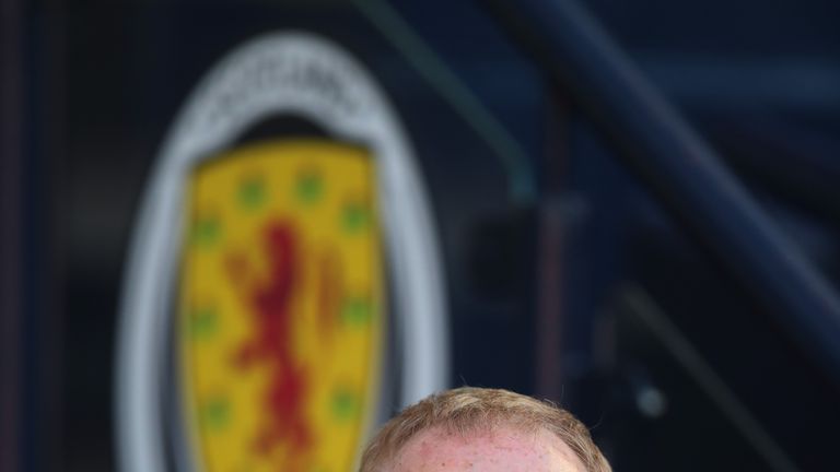 GLASGOW, SCOTLAND - OCTOBER 14: Scotland manager Alex McLeish looks on during the International Friendly match between Scotland and Portugal on October 14, 2018 in Glasgow, United Kingdom. (Photo by Ian MacNicol/Getty Images)