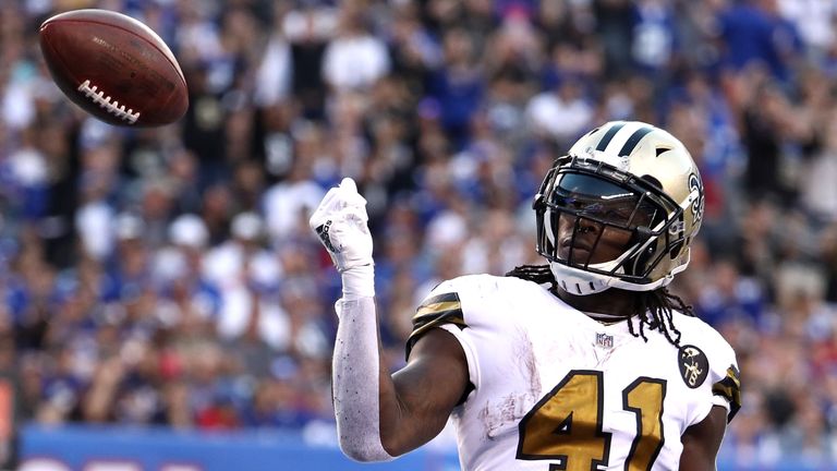 New Orleans Saints 33-18 New York Giants: Alvin Kamara rushes for