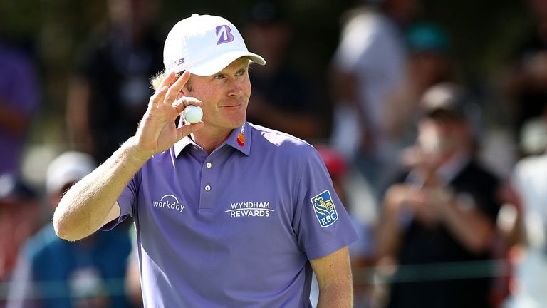 Brandt Snedeker leads by three at the Safeway Open 