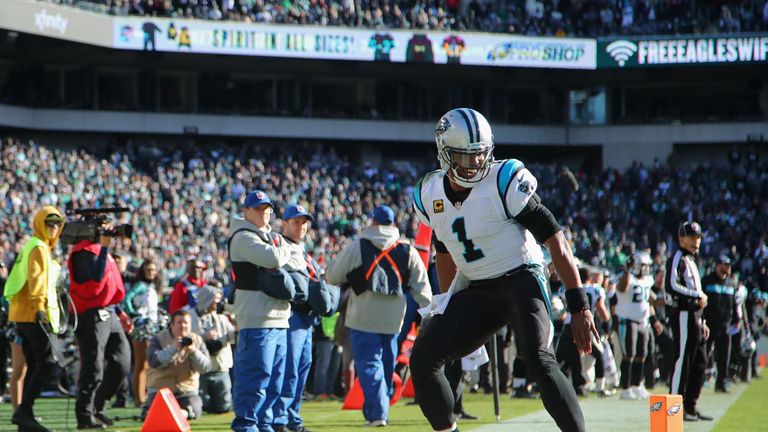 during the fourth quarter at Lincoln Financial Field on October 21, 2018 in Philadelphia, Pennsylvania. The Panthers won 21-17.