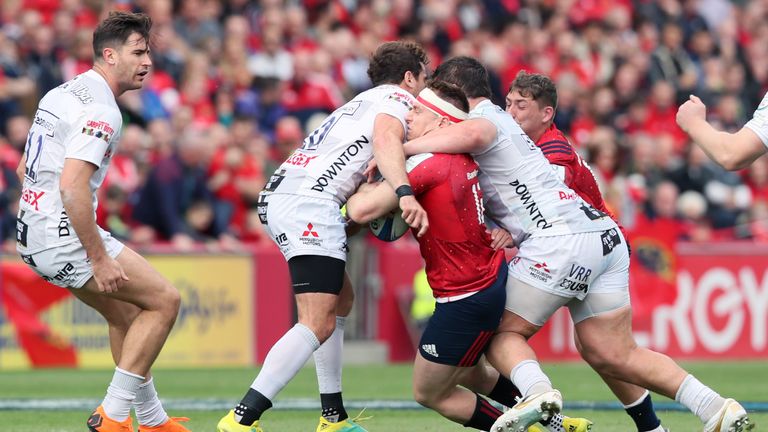 Danny Cipriani makes contact with the head of Rory Scannell