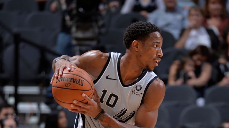 San Antonio, TX - OCTOBER 27: DeMar DeRozan #10 of the San Antonio Spurs handles the ball against the Los Angeles Lakers on October 27, 2018 at AT&T Center in San Antonio, Texas. NOTE TO USER: User expressly acknowledges and agrees that, by downloading and/or using this photograph, User is consenting to the terms and conditions of the Getty Images License Agreement. Mandatory Copyright Notice: Copyright 2018 NBAE (Photo by Mark Sobhani/NBAE via Getty Images)