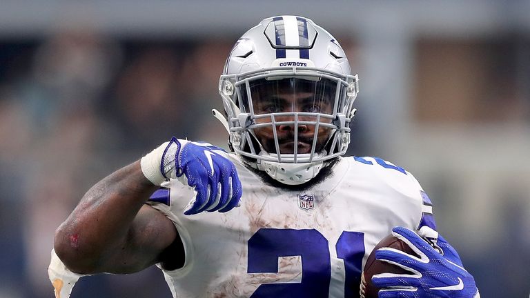  at AT&T Stadium on September 30, 2018 in Arlington, Texas.