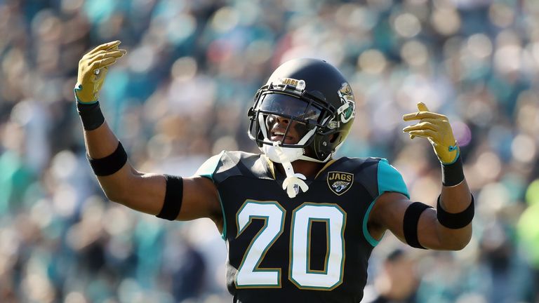 JACKSONVILLE, FL - DECEMBER 17:   Jaydon Mickens #85 of the Jacksonville Jaguars runs with the football during the second half of their game against the Houston Texans at EverBank Field on December 17, 2017 in Jacksonville, Florida.  (Photo by Logan Bowles/Getty Images)