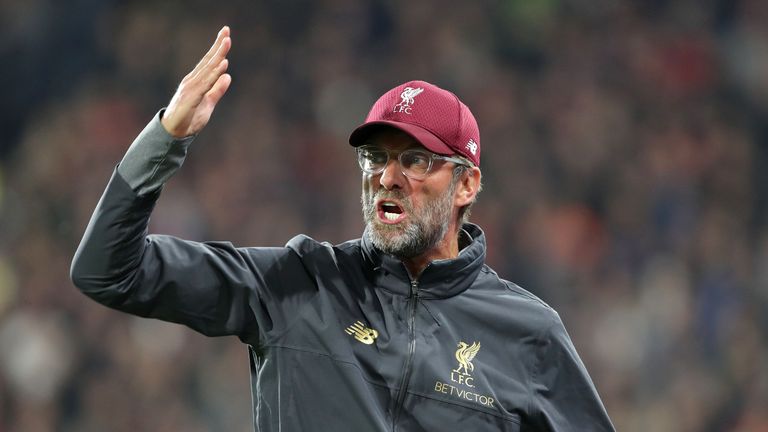 Liverpool manager Jurgen Klopp shows his frustration on the touchline