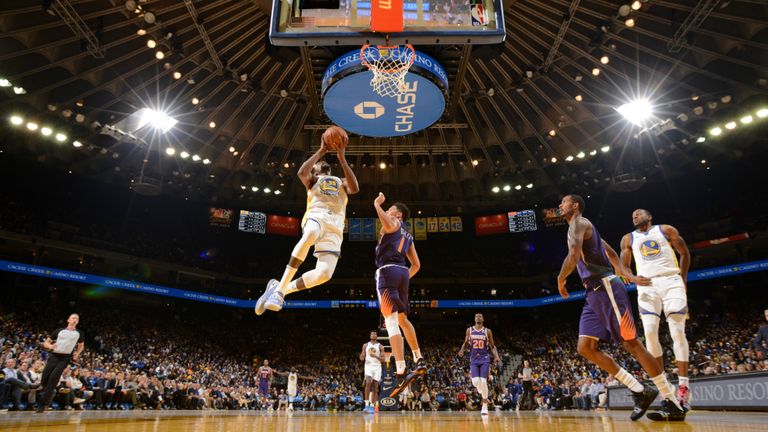 Kevin Durant #35 of the Golden State Warriors shoots the ball against the Phoenix Suns during a game on October 22, 2018 at Oracle Arena in Oakland, California.