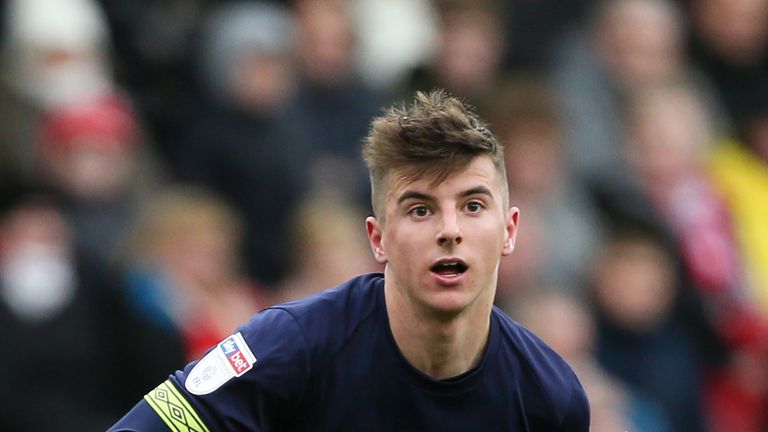 Mason Mount in action for Derby County