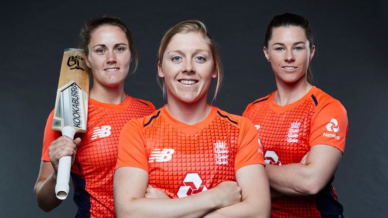 Captain Heather Knight, flanked by Nat Sciver and Tammy Beaumont