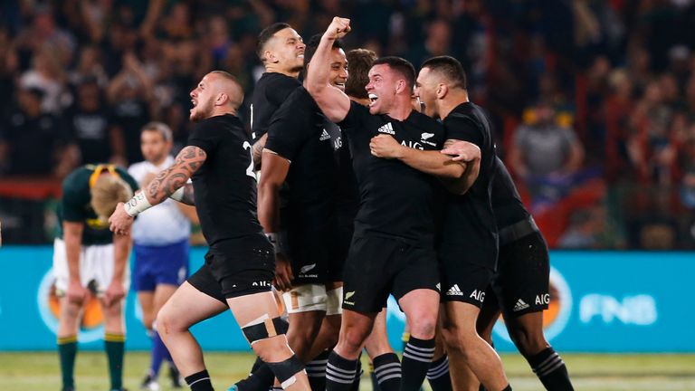 New Zealand&#39;s players celebrate after their win against South Africa