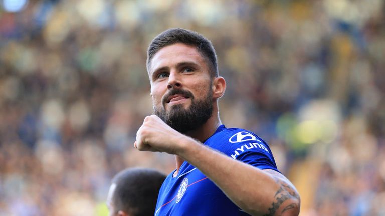 Olivier Giroud celebrates during Chelsea&#39;s 4-1 win over Cardiff