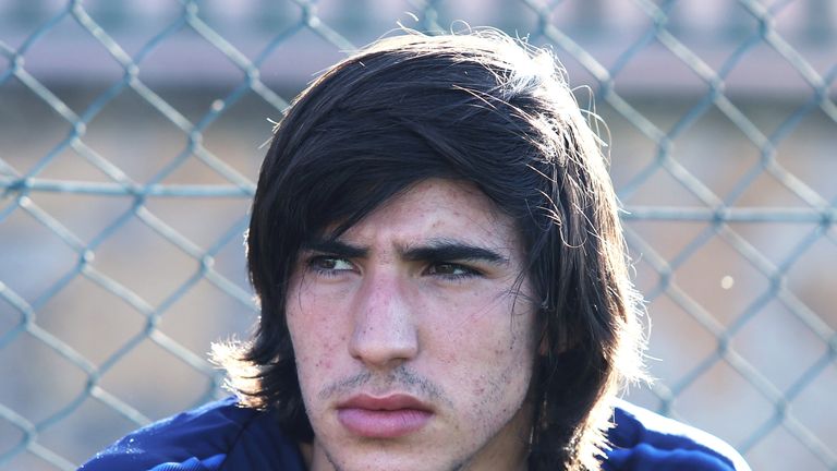 ROME, ITALY - SEPTEMBER 03: Sandro Tonali looks on during the Italy U21 training session at Mancini Park hotel on September 3, 2018 in Rome, Italy.  (Photo by Paolo Bruno/Getty Images)