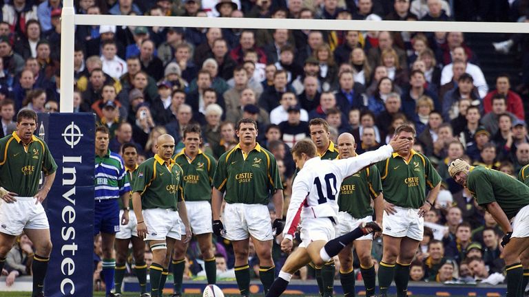 Jonny Wilkinson kick a drop-goal against South Africa back in 2002