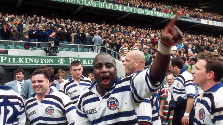 Steve Ojomoh celebrates bath's Pilkington Cup final win in 1996