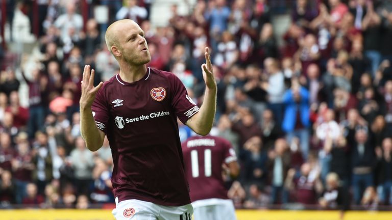 Steven Naismith scored a hat-trick in the 4-1 win over St Mirren