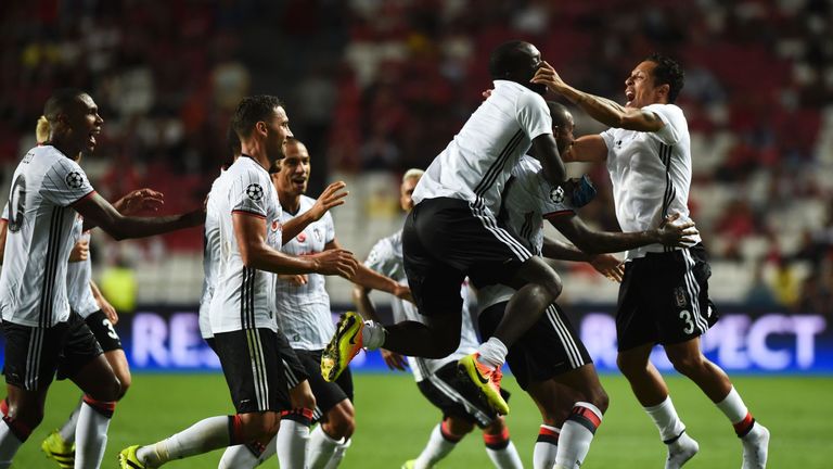 Talisca did not hold back when celebrating against Benfica