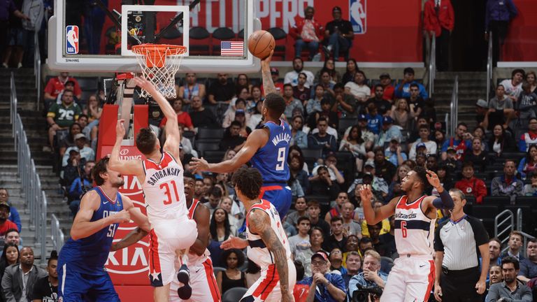 Tyrone Wallace #9 of the LA Clippers shoots the ball against the Washington Wizards on October 28, 2018 at STAPLES Center in Los Angeles, California.