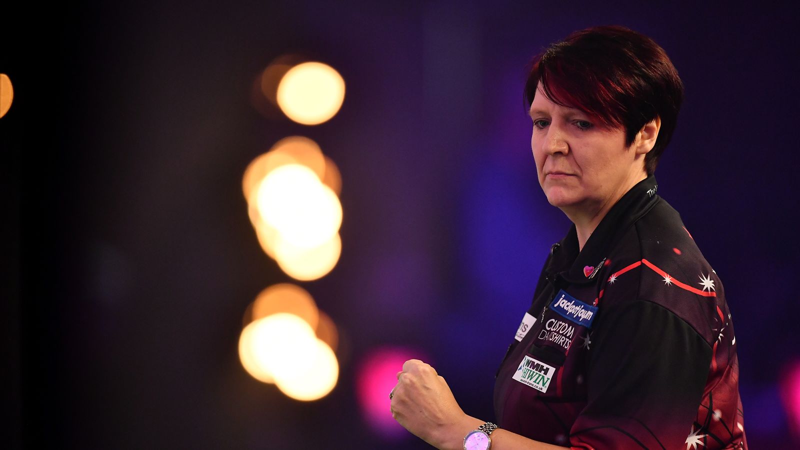 Lisa Ashton wins women's qualifier to seal place at PDC World Darts ...