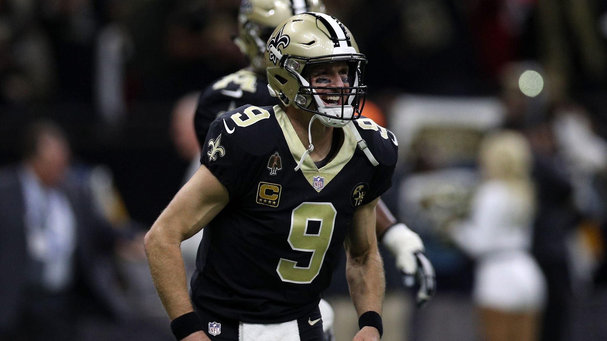 Cowboys stifle Brees, end Saints' 10-game win streak