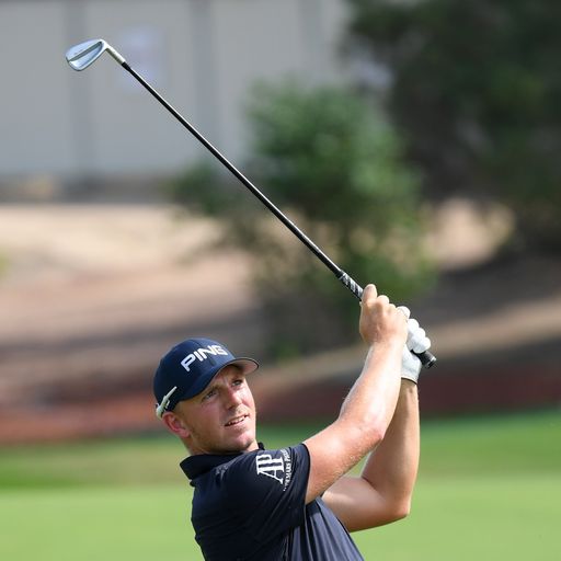 Wallace moves ahead in Dubai