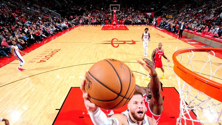 Blake Griffin attacks the rim against the Houston Rockets