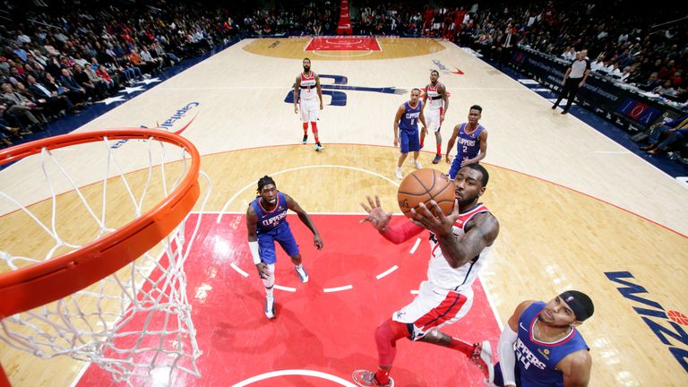 John Wall attacks the rim against the Los Angeles Clippers