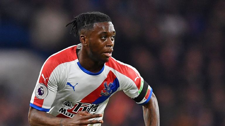 Crystal Palace's English midfielder Aaron Wan-Bissaka runs with the ball during the English Premier League football match between Chelsea and Crystal Palace at Stamford Bridge in London on November 4, 2018. 