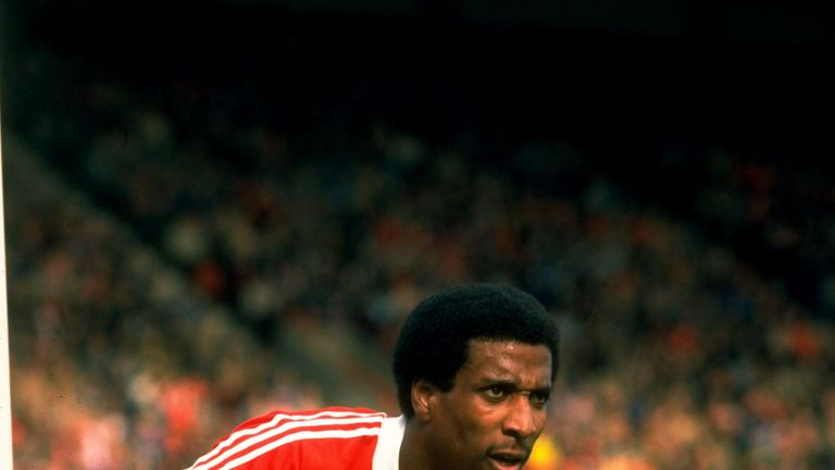 Anderson started out his career at his local club Nottingham Forest, making 328 appearances and scoring 15 goals