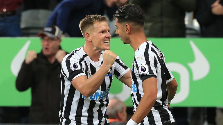 Ayoze Perez celebrates with Matt Ritchie