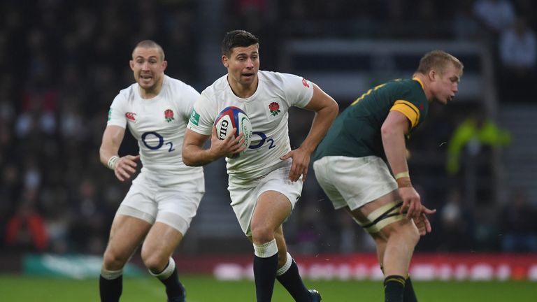 Ben Youngs gets past Pieter-Steph Du Toit to score for England