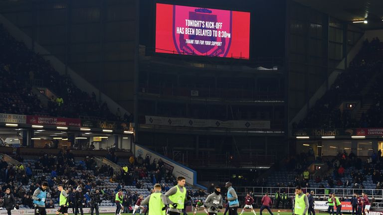 Burnley vs Newcastle - kick-off delayed sign at Turf Moor