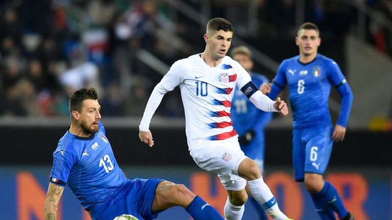 Christian Pulisic in action for USA vs Italy in Genk