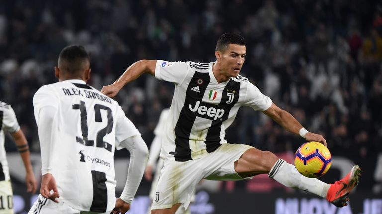 Cristiano Ronaldo set up Juventus' third for Juan Cuadrado
