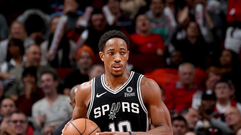 DeMar DeRozan #10 of the San Antonio Spurs handles the ball against the Chicago Bulls on November 26, 2018 at the United Center in Chicago, Illinois.