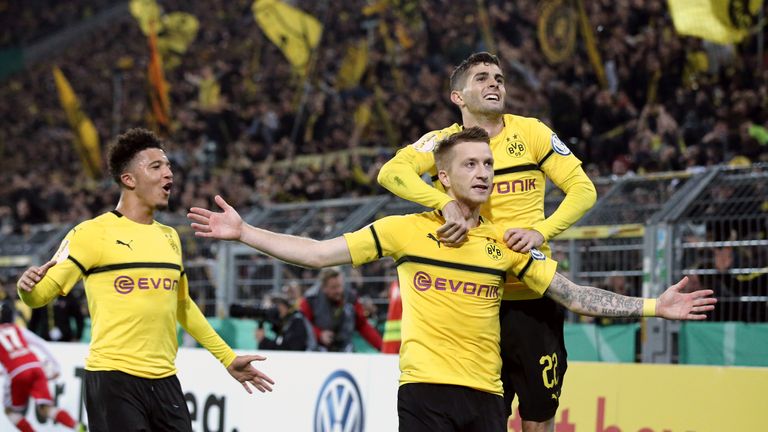  during the DFB Cup match between Borussia Dortmund and 1. FC Union Berlin at Signal Iduna Park on October 31, 2018 in Dortmund, Germany.