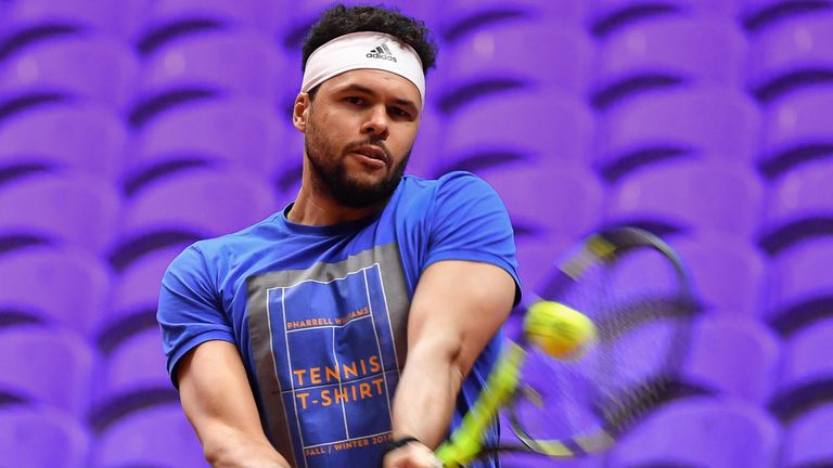 Jo-Wilfried Tsonga practices during a training session on the eve of the opening match of the Davis Cup final between France and Croatia, on November 22, 2018 at the Pierre-Mauroy stadium in Villeneuve-d'Ascq.