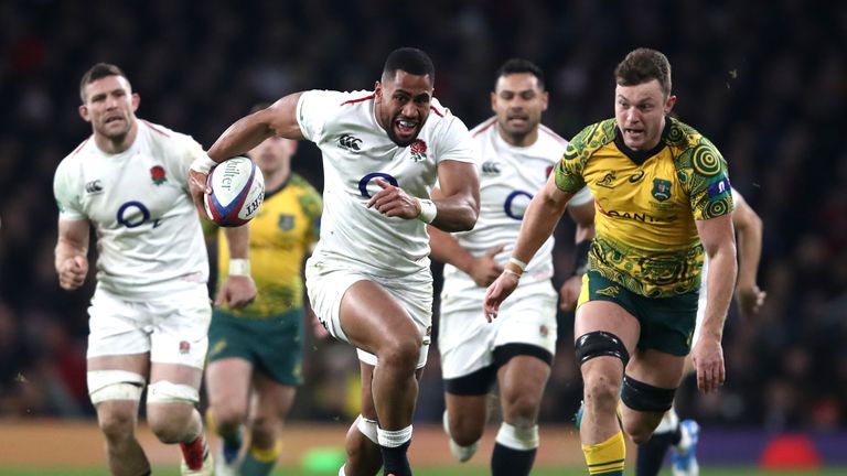  Joe Cokanasiga on the charge for England