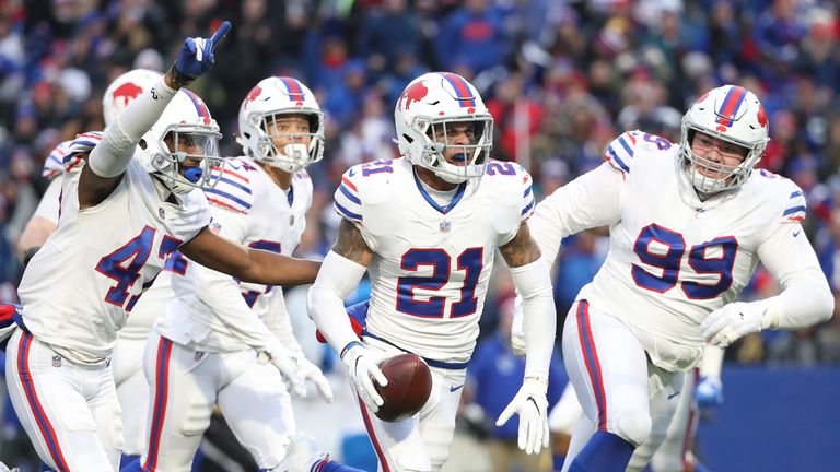 BUFFALO, NY - NOVEMBER 25: Jordan Poyer #21 of the Buffalo Bills celebrates with teammates after intercepting a pass in the fourth quarter during NFL game action against the Jacksonville Jaguars at New Era Field on November 25, 2018 in Buffalo, New York. (Photo by Tom Szczerbowski/Getty Images) *** Local Caption *** Jordan Poyer
