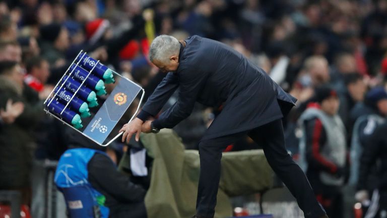 Jose Mourinho celebrates Manchester United's late winner 