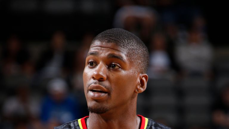 Lamar Patterson #13 of the Atlanta Hawks handles the ball against the Houston Rockets on December 29, 2015 at the Toyota Center in Houston, Texas. 