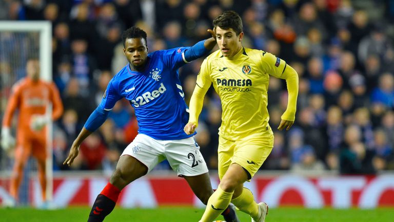 29/11/18 EUROPA LEAGUE GROUP G.RANGERS v VILLARREAL.IBROX - GLASGOW.Rangers' Lassana Coulibaly (L) in action with Villarreal's Santiago Caseres.
