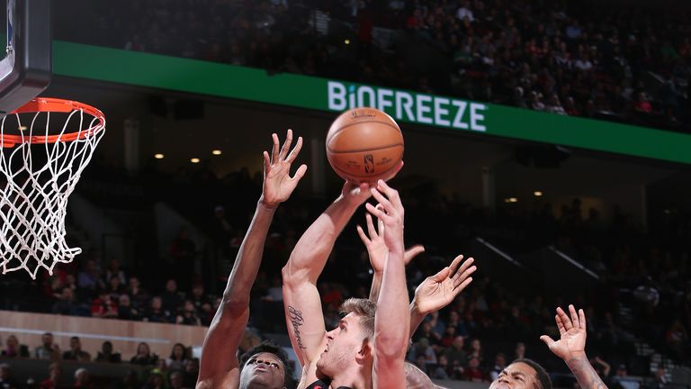 PORTLAND, OR - NOVEMBER 28:  Meyers Leonard #11 of the Portland Trail Blazers shoots the ball against the Orlando Magic on November 28, 2018 at the Moda Center Arena in Portland, Oregon. NOTE TO USER: User expressly acknowledges and agrees that, by downloading and or using this photograph, user is consenting to the terms and conditions of the Getty Images License Agreement. Mandatory Copyright Notice: Copyright 2018 NBAE (Photo by Sam Forencich/NBAE via Getty Images)