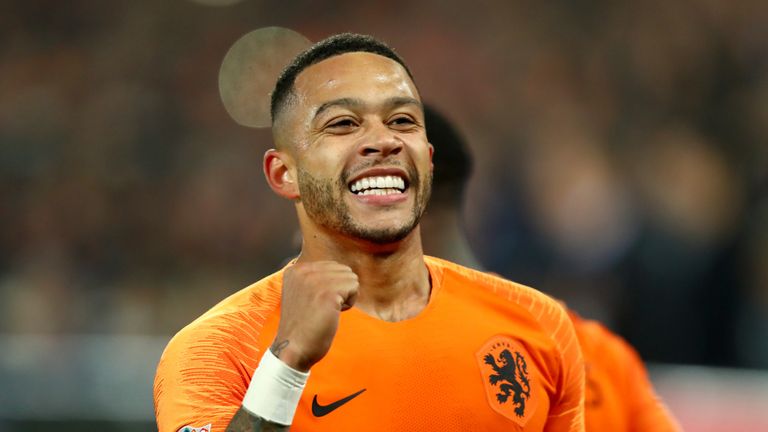 Memphis Depay during the UEFA Nations League Group A match between Netherlands and France at the Stadion Feijenoord on November 16, 2018 in Amsterdam, Netherlands.