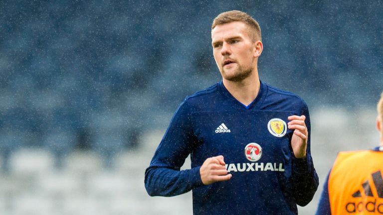 Aberdeen defender Michael Devlin has become the latest player to withdraw from Alex McLeish's Scotland squad