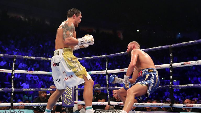  during the WBC, WBA, WBO, IBF & Ring Magazine World Cruiserweight Title Fight between Oleksandr Usyk and Tony Bellew at Manchester Arena on November 10, 2018 in Manchester, England.