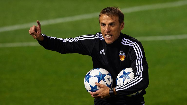 Gomes worked with former Everton midfielder Phil Neville at Valencia