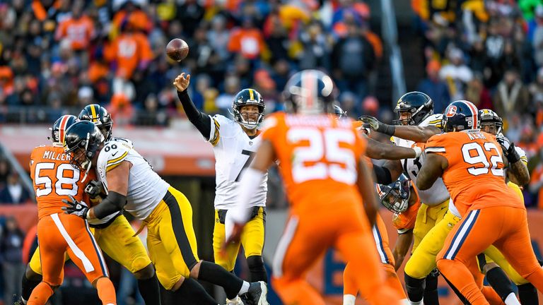  Quarterback Ben Roethlisberger #7 of the Pittsburgh Steelers passes against the Denver Broncos in the third quarter of a game at Broncos Stadium at Mile High on November 25, 2018 in Denver, Colorado. 
