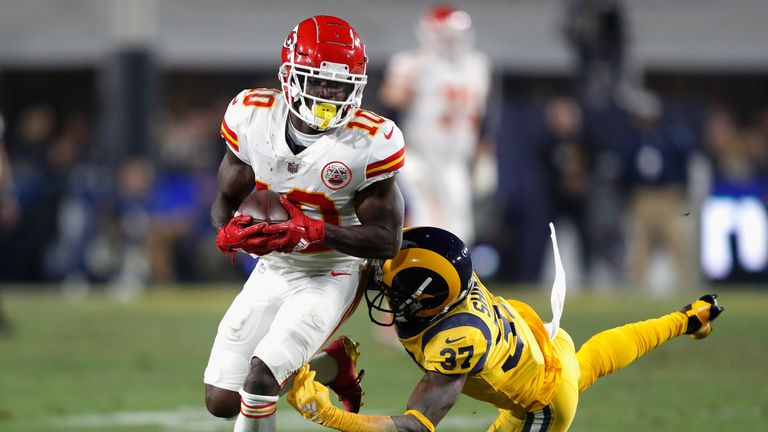 Kansas City Chiefs and the Los Angeles Rams at Los Angeles Memorial Coliseum on November 19, 2018 in Los Angeles, California.
