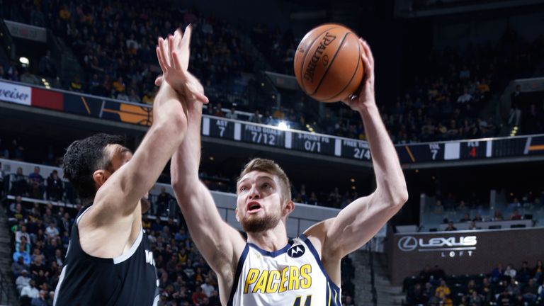 Domantas Sabonis attacks the rim